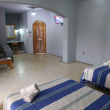 Casa Blanca Del Sol Bahia Chahue B&B Santa María Huatulco Екстериор снимка